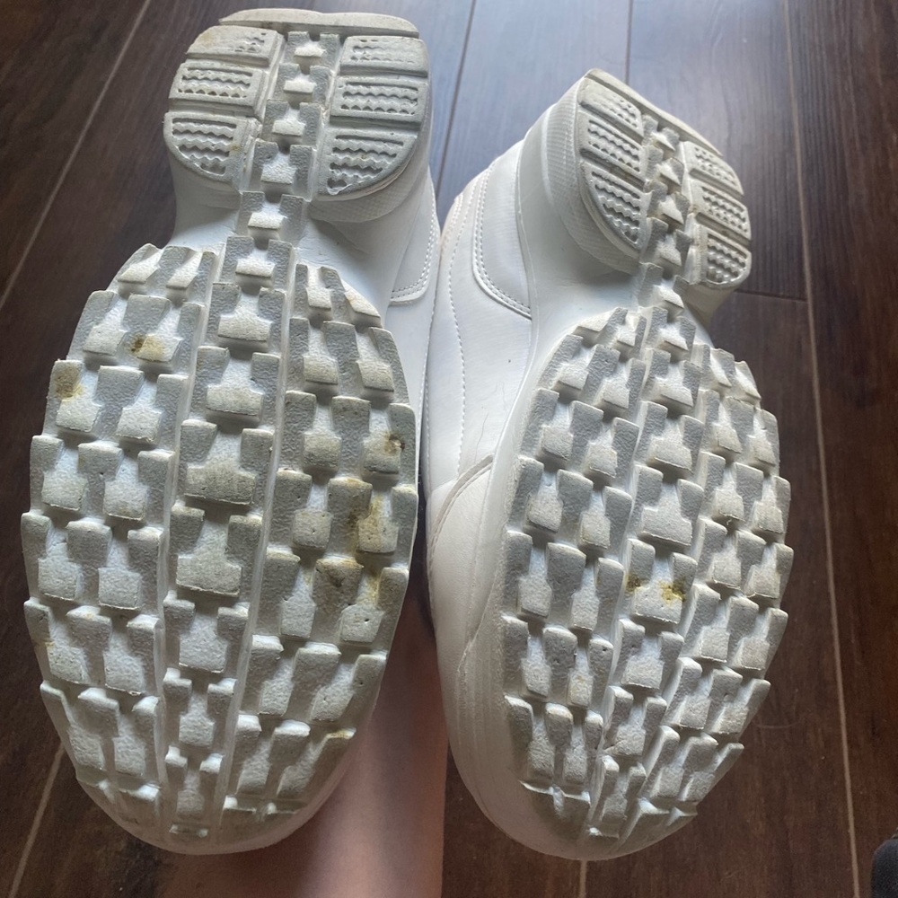 Ardene White Faux Leather Laced Sneakers Size 8 - Picture 5 of 12